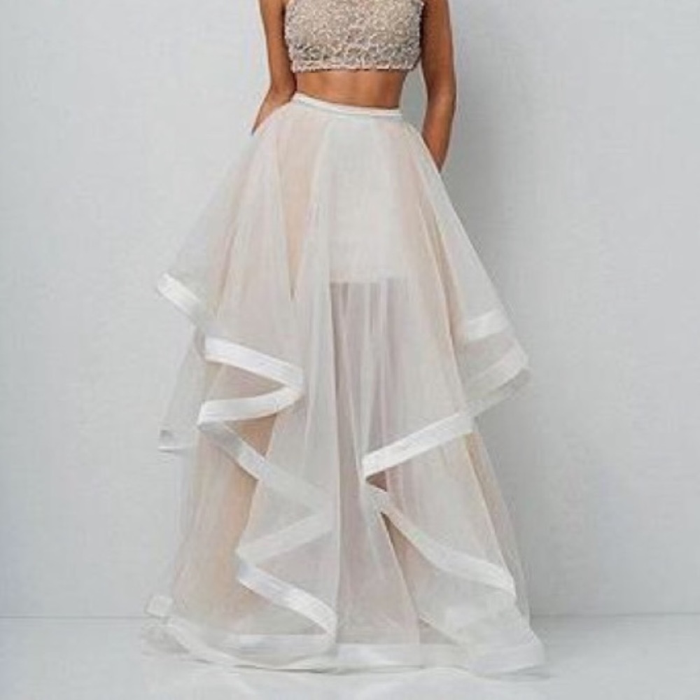 Glamour by Terani Couture Ballgown Skirt 
Sz 4